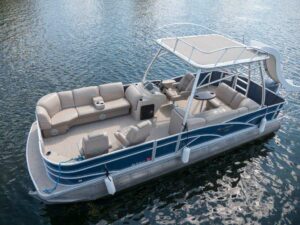 How to Handle a Pontoon Boat - фото