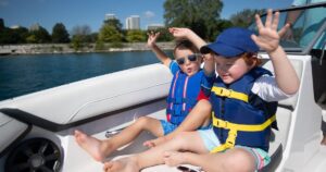 Kids in Boats – How to Keep Them Safe? - фото